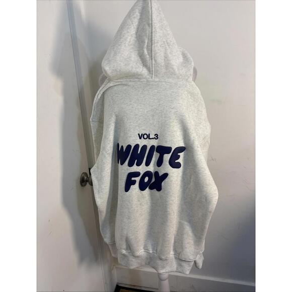 White Fox Hoodie Size XS/small Women's Brand new With Tags Heathered White - Picture 4 of 9